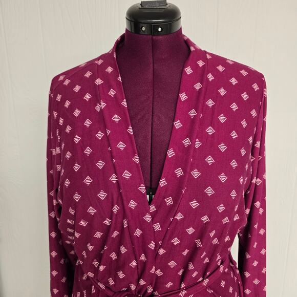 Women's Lounge House Maroon Geometric Pattern Belted Robe | Size Small/Medium - Picture 3 of 11